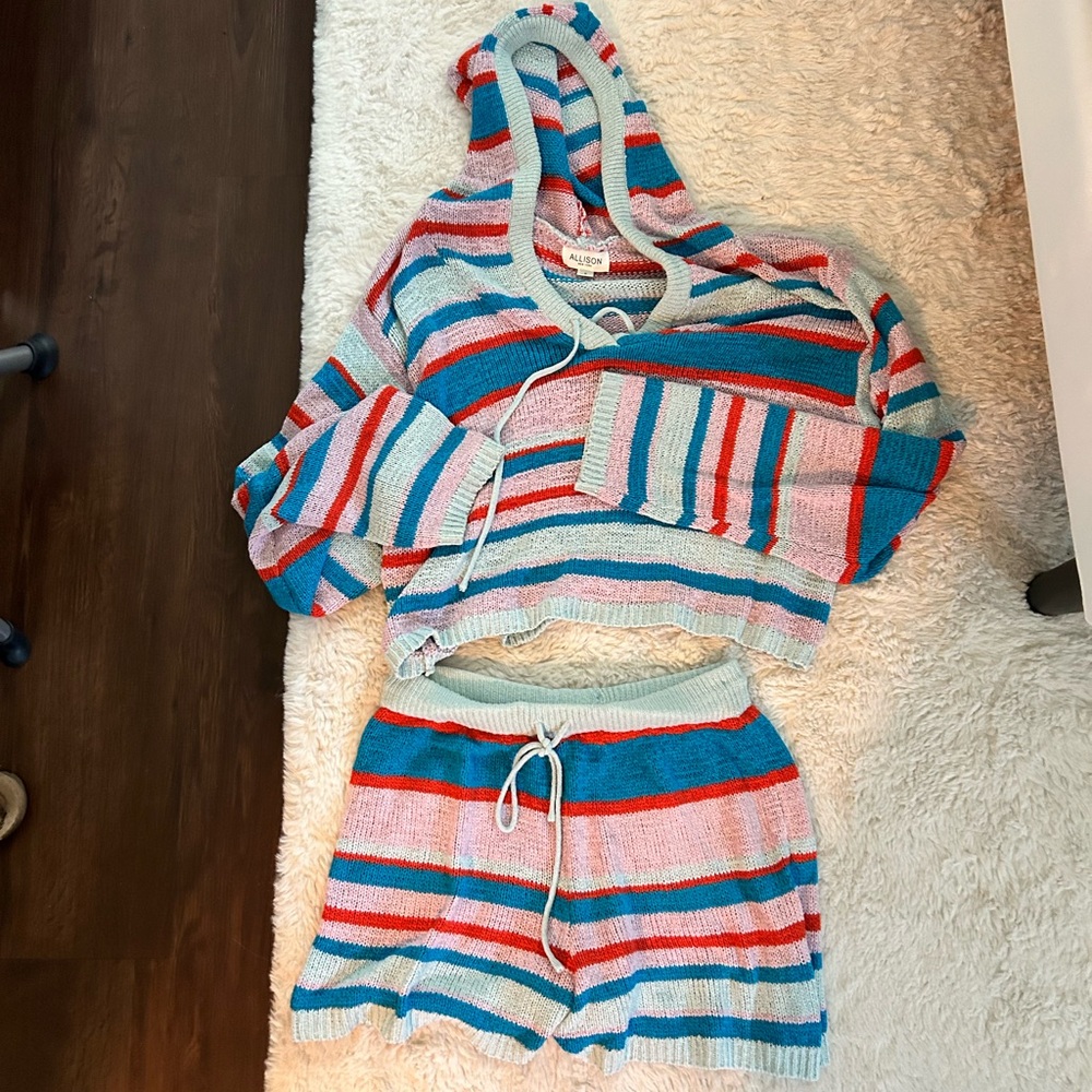 Allison New York set. Never worn